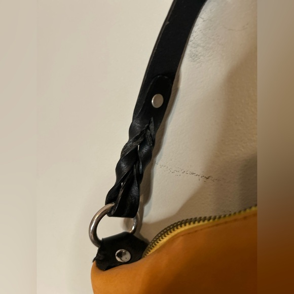 Vintage leather bag - Picture 4 of 12